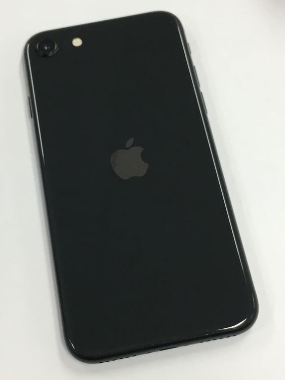 �ڥ�Х���BOX������ ����86�� iPhone SE ��2���� 64GB SIM�ե꡼ �֥�å�