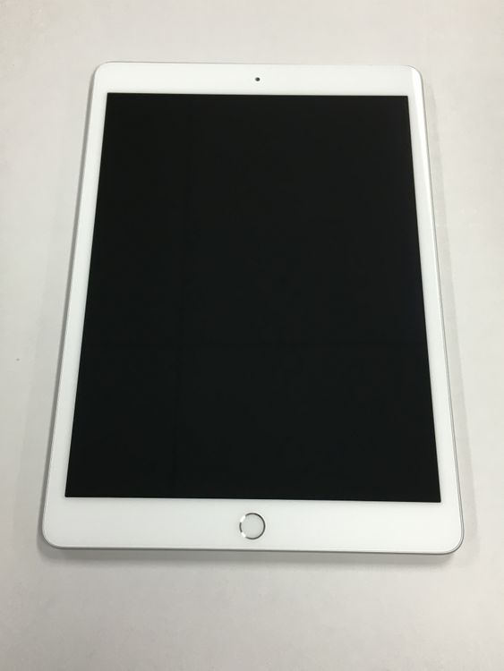 �ڥ�Х���BOX������ Apple iPad ��8���� 32GB WiFi��ǥ� ����С�