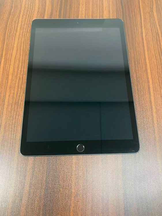 ����97��Apple iPad ��7���� Wi-Fi��128GB Space gray ������