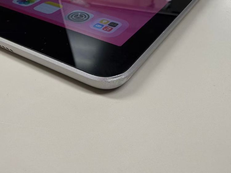 SIM�ե꡼iPad (��6����) 128GB ���ڡ������쥤