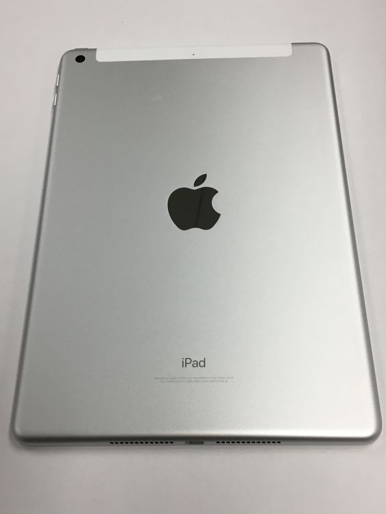 �ڥ�Х���BOX������ Apple iPad ��5���� SIM�ե꡼ 32GB ����С�
