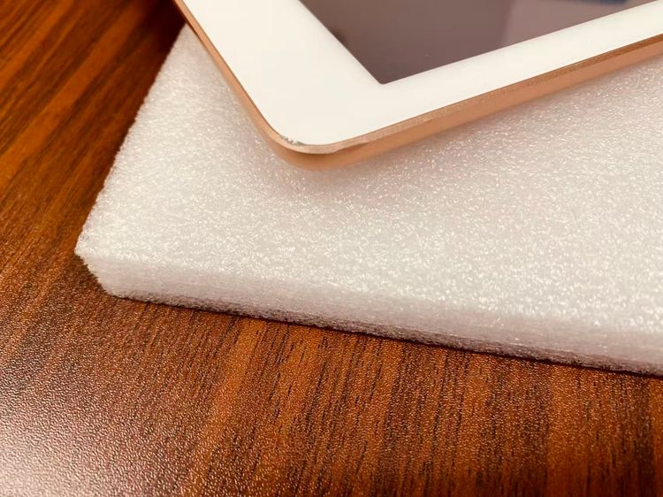 Apple iPad ��6���� Wi-Fi 128GB Gold �����겻�̥ܥ���Ǥ�