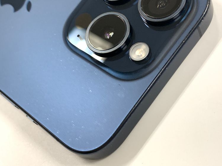 �ڥ�Х���BOX������88%SIM�ե꡼ iPhone15 Pro 128GB �֥롼�����˥���