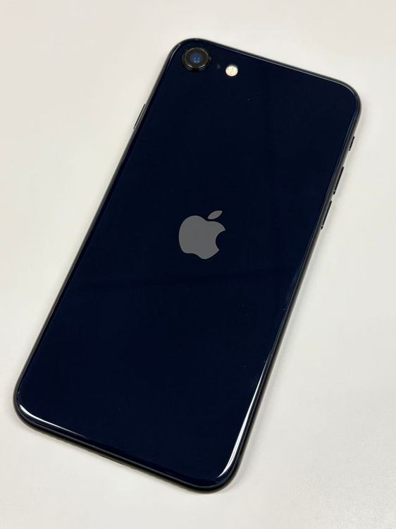 �ڥ�Х���BOX�۶����� ����85%SIM�ե꡼ iPhone SE(�裳����) 64GB