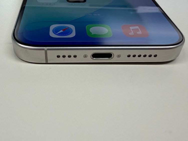 ����83%SIM�ե꡼ iPhone15 Pro MAX 256GB �ۥ磻�ȥ����˥���