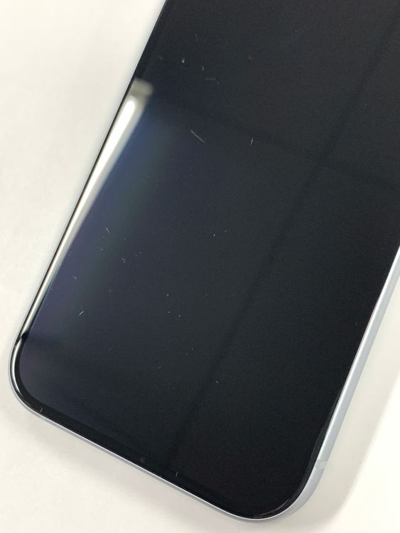 �Хåƥ꡼85% SIM�ե꡼ iPhone15 256GB �֥롼