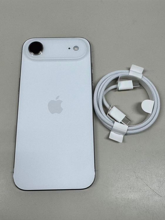 �ڥ�Х���BOX�ۿ���Ʊ���� ����100%SIM�ե꡼iPhone Air  256GB �ۥ磻��