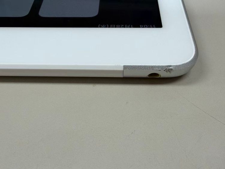 SIM�ե꡼ iPad (��6����) 32GB ����С�