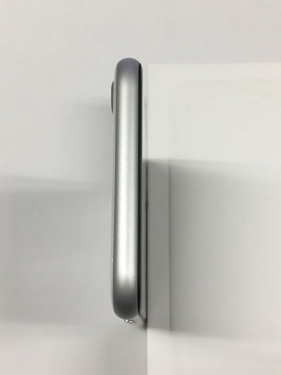 ��ư������ ����100������� ����100�� iPhone SE����2�����64GB SIM�ե꡼