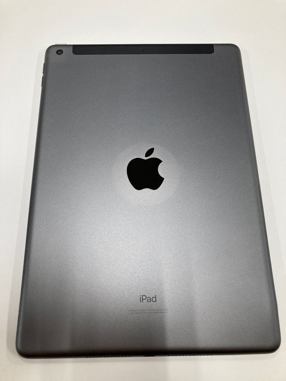 ������ ����91�� Apple iPad ��8���� SIM�ե꡼ 32GB ���ڡ������쥤