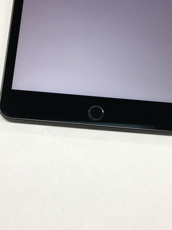 ڥХBOX 97  Apple iPad mini 5 Wi-Fi 64GB