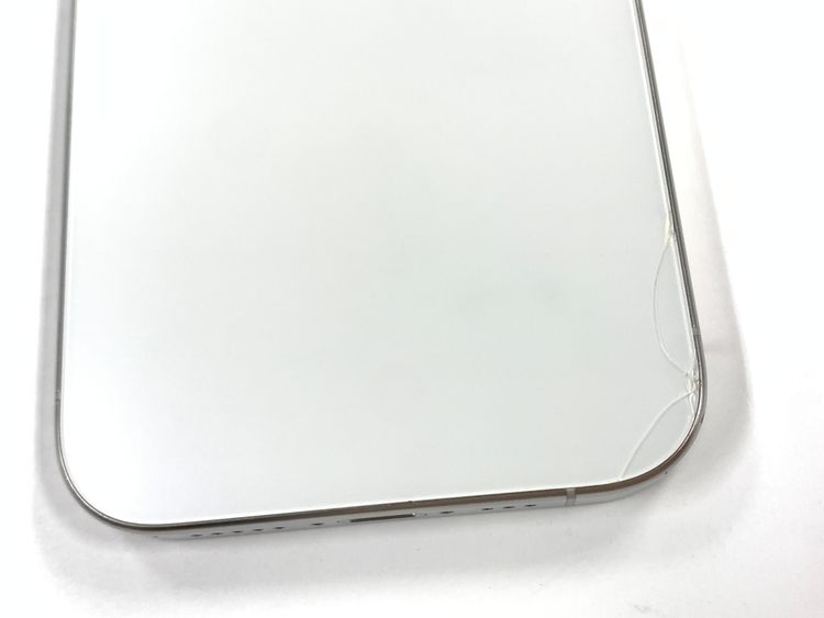 �ڥ�Х���BOX������84%SIM�ե꡼ iPhone15 Pro 128GB �ۥ磻��