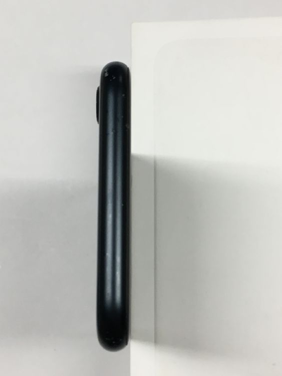 �ڥ�Х���BOX������86�� iPhone SE3 ��3���� 64GB SIM�ե꡼ �ߥåɥʥ���