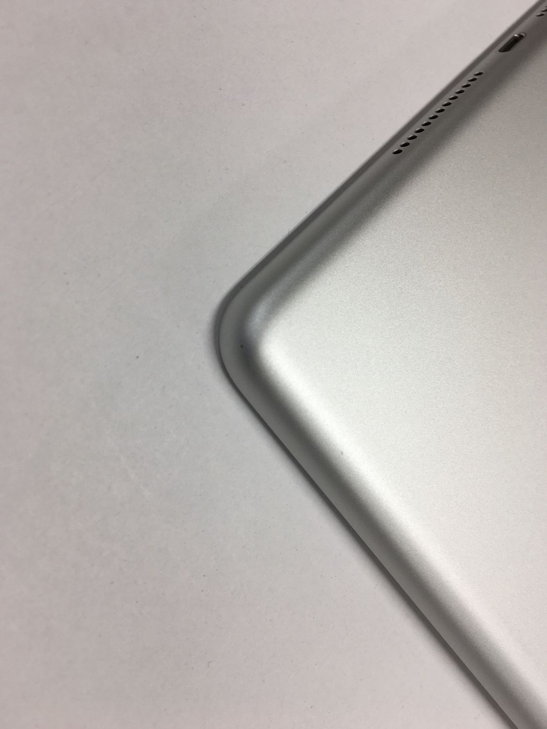 ムスビー｜【モバイルBOX】美品 電池100％ Apple iPad 第7世代 SIM