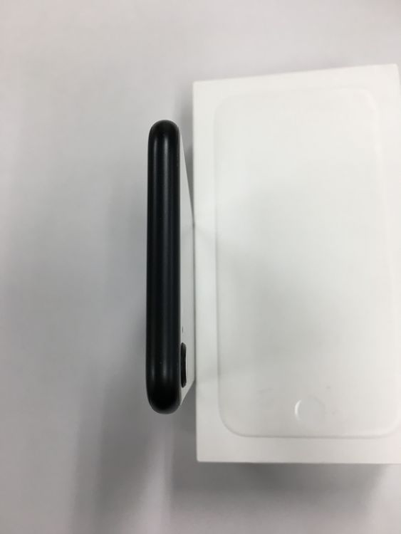 �ڥ�Х���BOX������87�� iPhone SE ��2���� 64GB SIM�ե꡼ �֥�å�