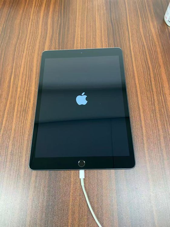 Apple iPad ��7���� Wi-Fi��128GB Space gray �Ÿ�����ʤ�