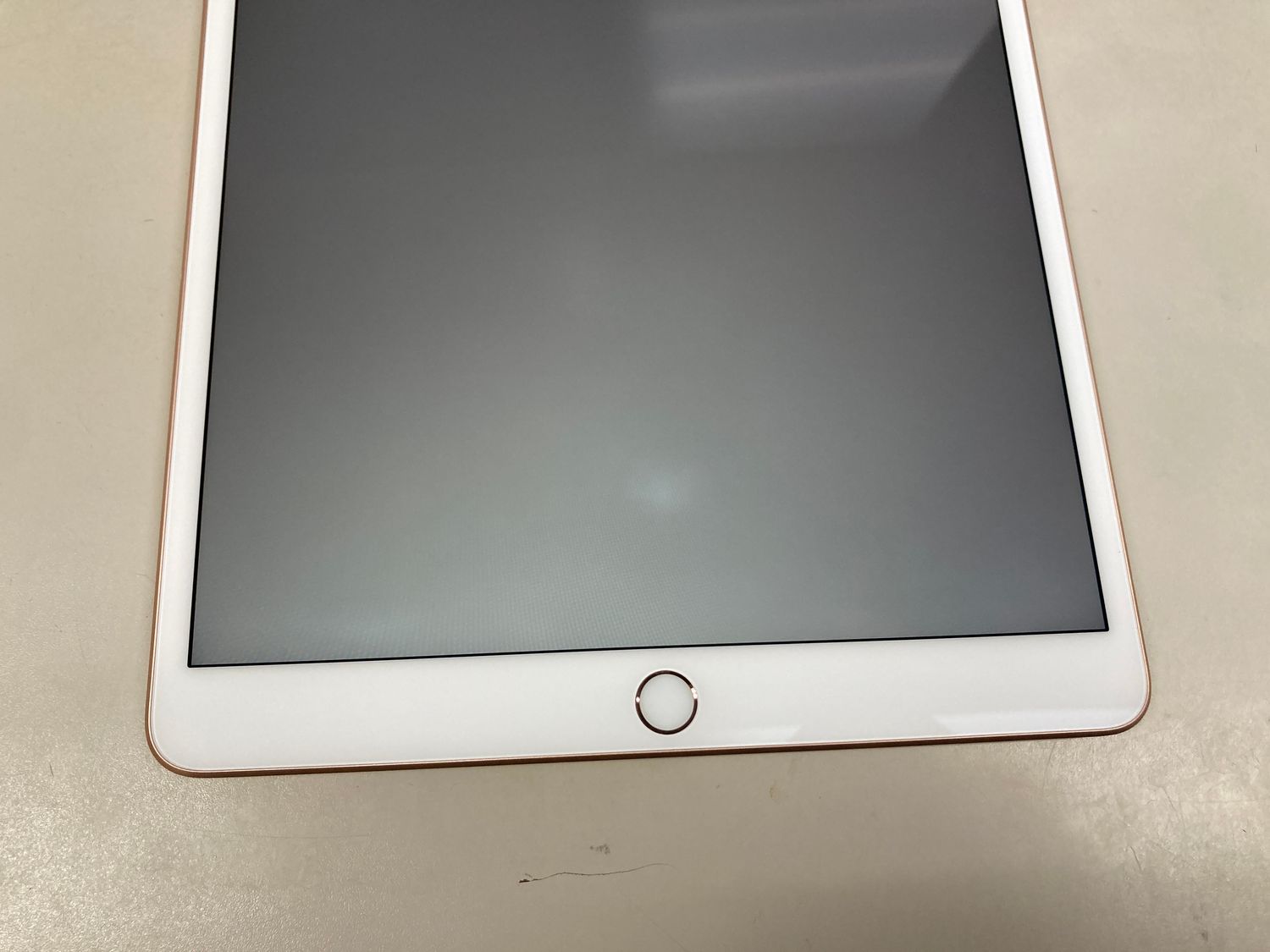 ムスビー｜極美品 電池96% iPad Air (第3世代)64GB Wi-Fi モデル