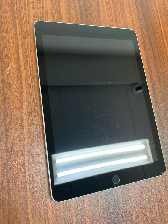 Apple iPad ��6���� Wi-Fi��128GB Space gray