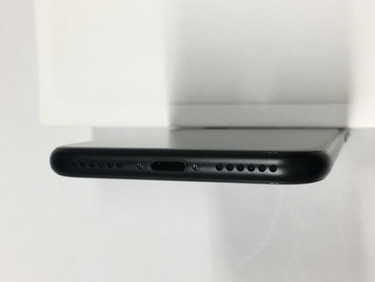 �ڥ�Х���BOX������81�� iPhone SE2 ��2���� 64GB SIM�ե꡼ �֥�å�