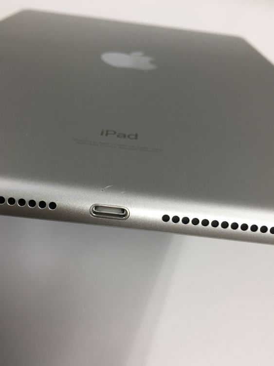 �ڥ�Х���BOX������ ����90% iPad ��9���� 64GB WiFi��ǥ� ����С�