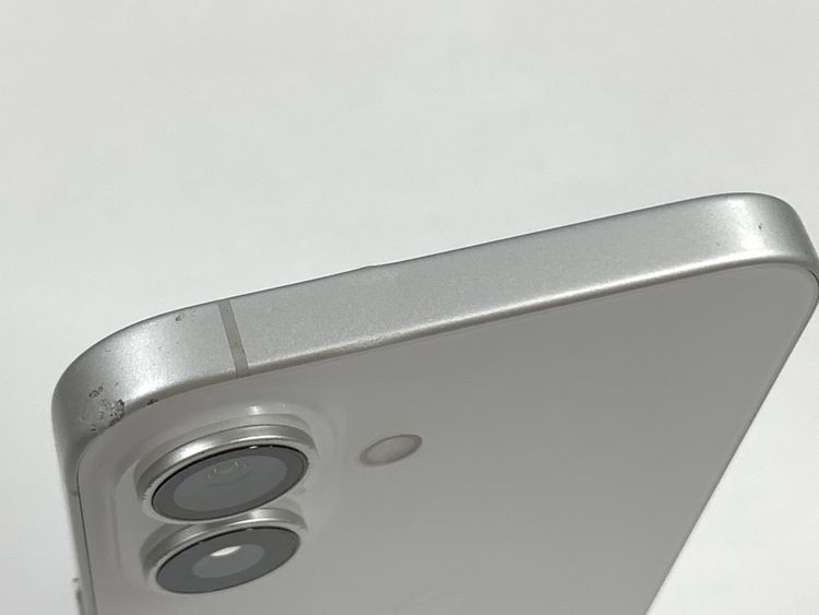 ����91% SIM�ե꡼ iPhone16 128GB �ۥ磻��