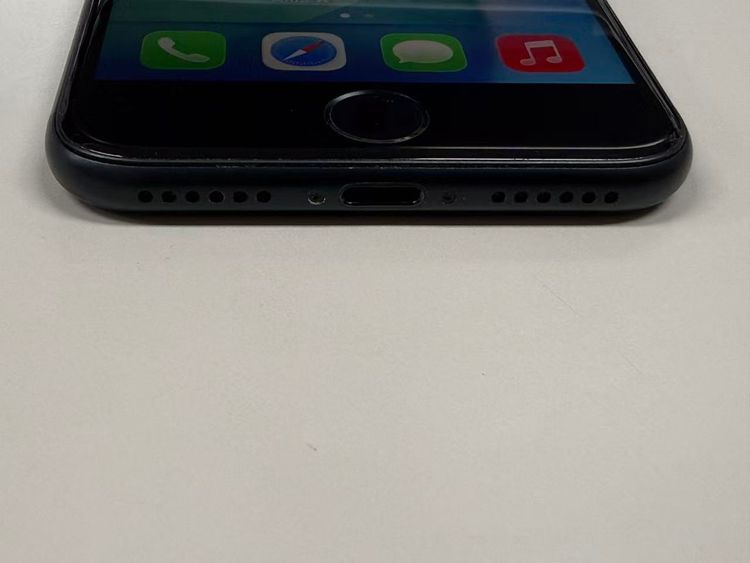 �ڥ�Х���BOX�� ���� ����84%SIM�ե꡼iPhone SE(�裳����) 128GB