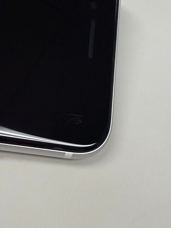 �ڥ�Х���BOX�۶����� ����100%SIM�ե꡼iPhone SE(��2����) 64GB �ۥ磻��