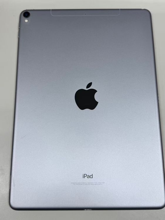 ����  ����87% SIM�ե꡼ iPad Pro 10.5����� 512GB ���ڡ������쥤