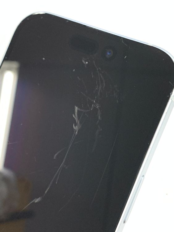 ڥХBOX96%SIMե꡼ iPhone15 128GB ֥롼