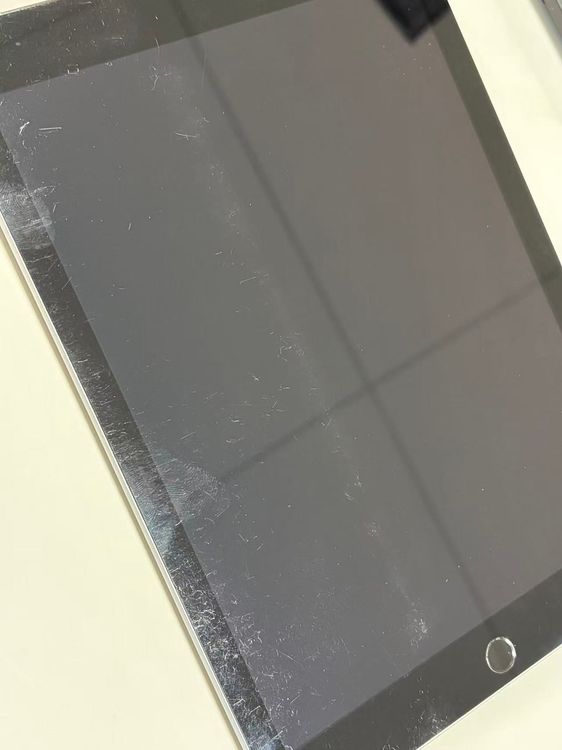 ����71% SIM�ե꡼iPad (��6����) 128GB ���ڡ�������