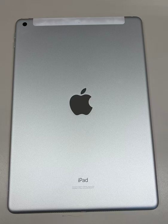 ���� ����88% SIM�ե꡼iPad (��7����) 32GB ����С�