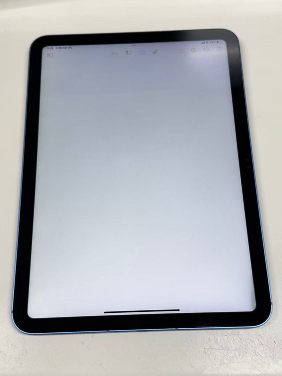 ����94% SIM�ե꡼ iPad ��10���� Wi-Fi+Cellular 64GB �֥롼