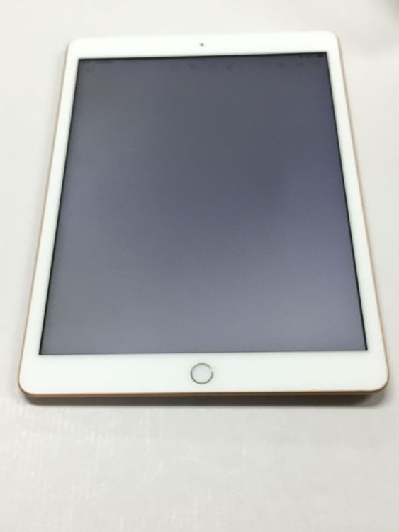 ��ư���������89������� SIM�ե꡼ Apple iPad ��8���� 32GB �������