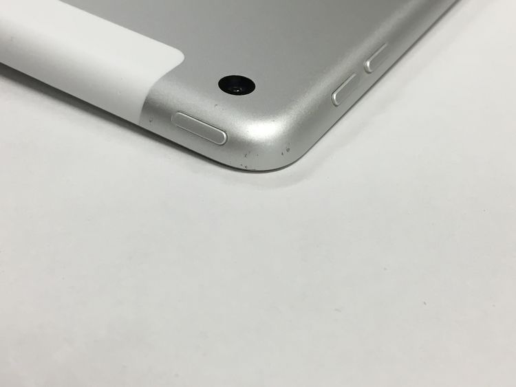 �ڥ�Х���BOX������ Apple iPad ��8���� SIM�ե꡼ 32GB ����С�