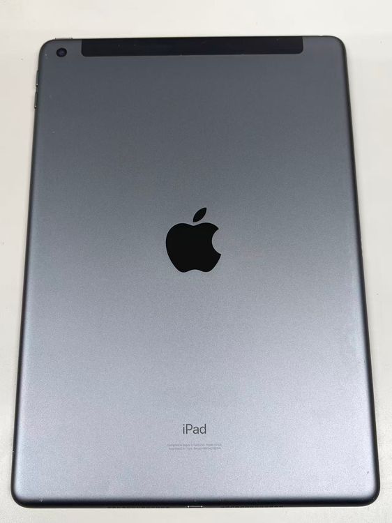����92% SIM�ե꡼iPad (��8����) 32GB ���ڡ�������