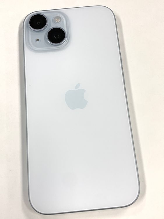 ����Ʊ�͡��Хåƥ꡼90% SIM�ե꡼ iPhone15 128GB���֥롼