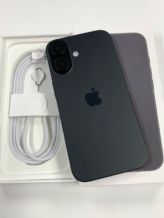 �ڥ�Х���BOX��̤���� SIM�ե꡼ iPhone16  128GB �֥�å�