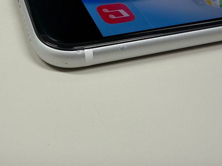 �ڥ�Х���BOX������ ����83�� SIM�ե꡼iPhone SE(�裲����) 64GB