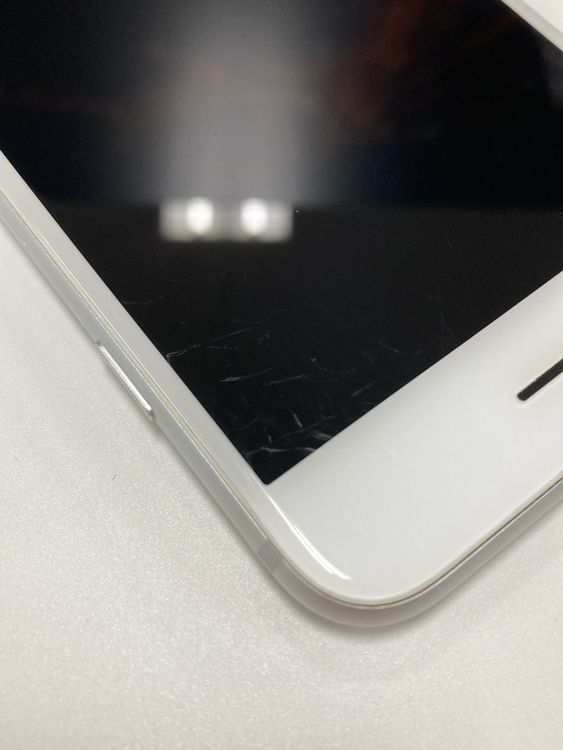�ڥ�Х���BOX������  SIM�ե꡼ iPhone7 32GB ����С�