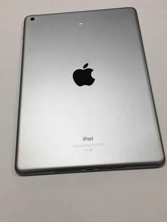 �ڥ�Х���BOX������86�� Apple iPad ��6���� Wi-Fi 128GB ���ڡ������쥤