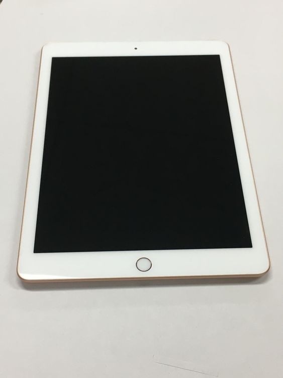 iPad6 128GB ������� SIM�ե꡼ �������ʡ��Ÿ�����ʤ��������Բ� �����