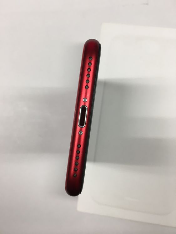 ��ư���������100������� SIM�ե꡼ iPhone SE ��2���� 64GB ��å�