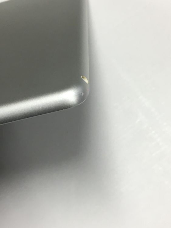 �ڥ�Х���BOX������ ����91�� Apple iPad ��8���� Wi-Fi 128GB ����С�