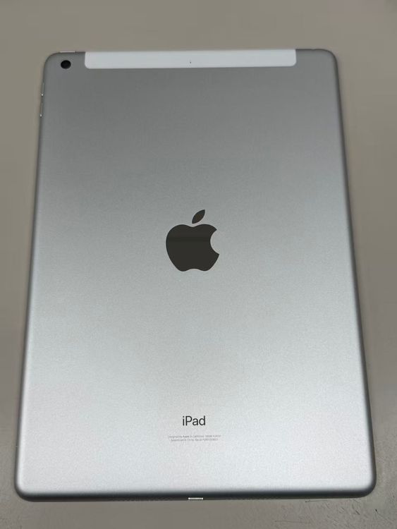 ������ ����100�� SIM�ե꡼ iPad ��9����  64GB ����С�