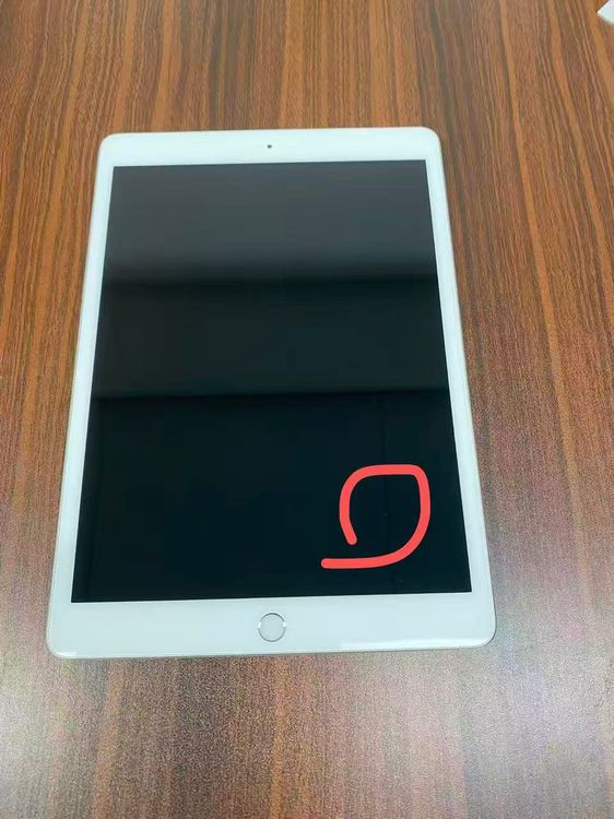 ����93��Apple iPad7 Wi-Fi + Cellular 32GB������С�