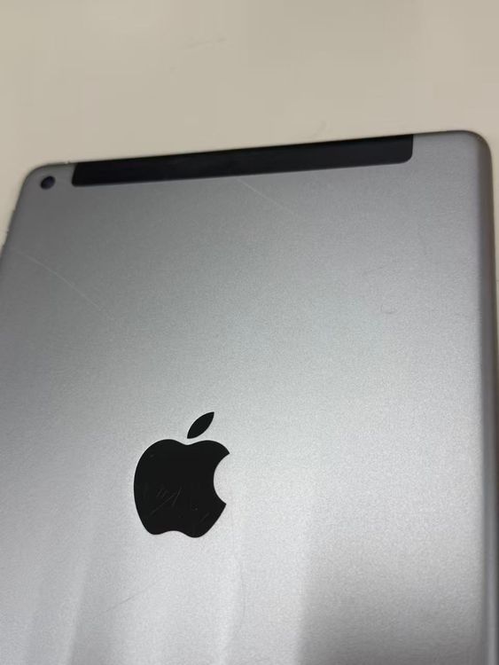 �ڥ�Х���BOX�� ����89�� iPad ��5���� 32GB ����С�