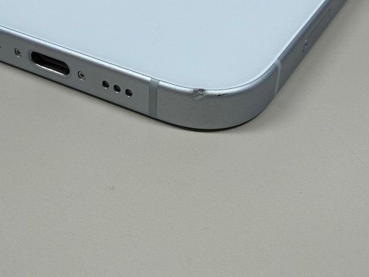 �ڥ�Х���BOX������ ����90%SIM�ե꡼ iPhone15 128GB �֥롼