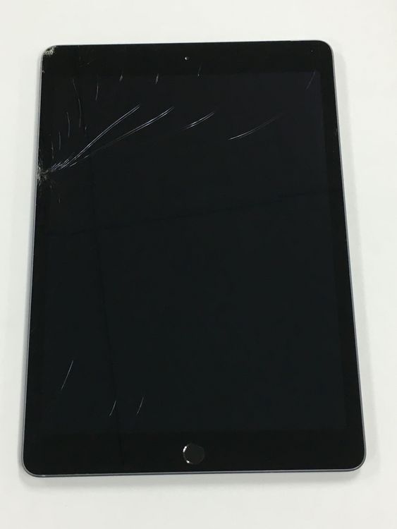 ��ư�����������90�� Apple iPad ��8���� 32GB ���ڡ������쥤 SIM�ե꡼