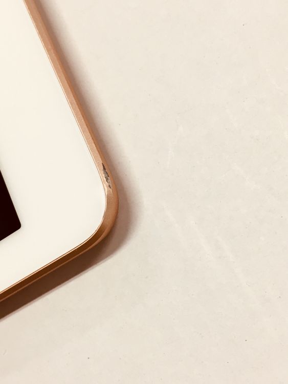 �ڥ�Х���BOX������ Apple iPad ��6���� Wi-Fi��ǥ� 128GB �������