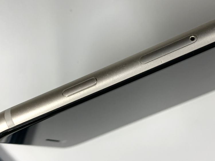 �ڥ�Х���BOX�� ����85%SIM�ե꡼iPhone SE(�裳����) 64GB���������饤��